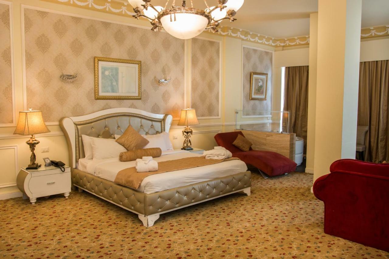 Resort Paradise 4*